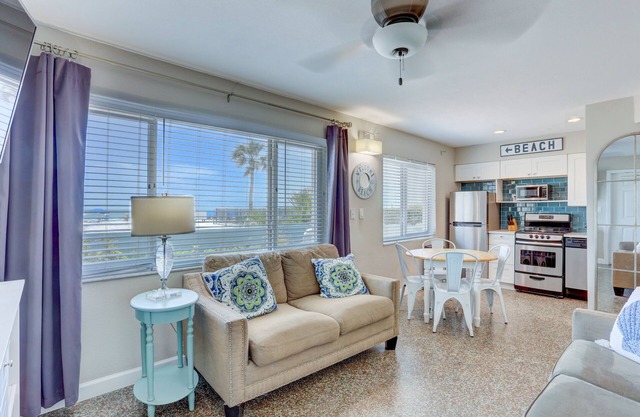 Redington Surf Resort 06 Quaint Beach Front Condo Motel