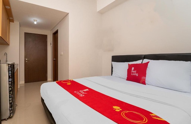RedLiving Apartemen Transpark Juanda - Premium Property