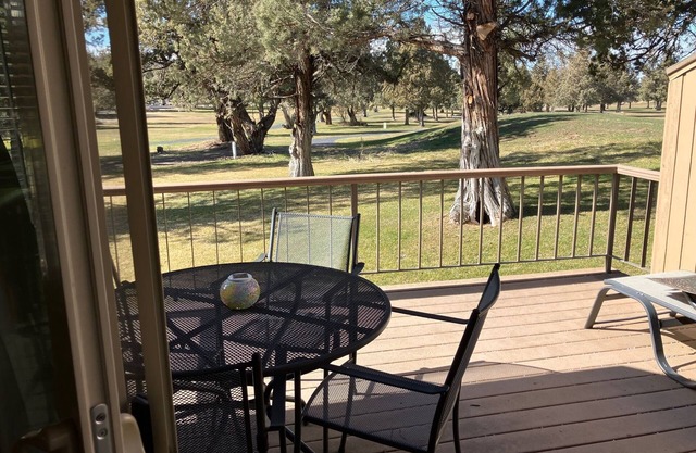 REDTAIL HAWK 2 BEDROOM RETREAT ON THE RESORT GOLF COURSE AT EAGLECREST