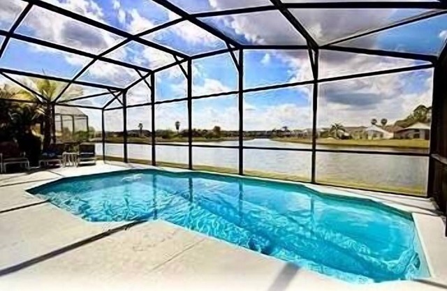 Ref 56. Lake view villa with own pool near Disney