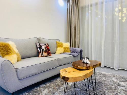 Refined 1BR With King Bd, Pool & Gym in Kileleshwa