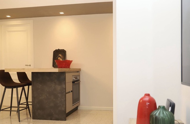 REFINED APARTMENT IN THE HEART OF MODENA