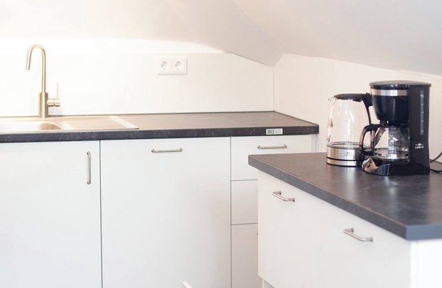 Refurbished 2-room apartment in a quiet location in the inner courtyard, Alsdorf