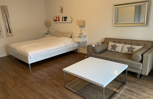 Refurbished apartment in Buxtehude with balcony and parking space