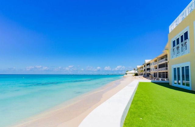 Cove Grand Cayman 