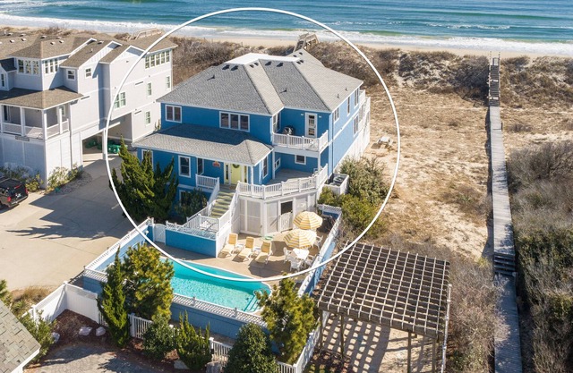 Regal Retreat: New Listing, Oceanfront, Private Pool, Hot Tub