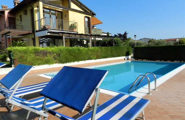 Regarda - Apartment Blanco with lake view & swimming pool