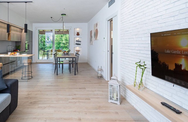 Regarda - Design apartment Cascinale 11 with pool, big terrace, BBQ