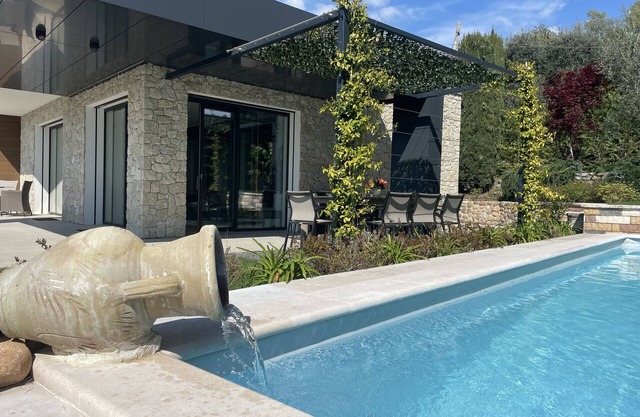 Regarda - Luxury "Villa Orizzonti" with private pool and breathtaking lake view