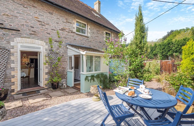 Regent House - Three Bedroom House, Sleeps 6