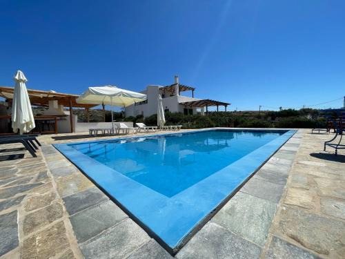 Reina Villa