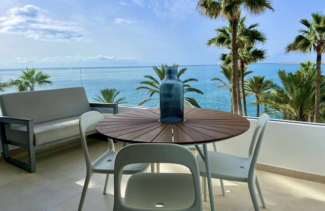 Relaxing Ocean Views, Closed to the Beach