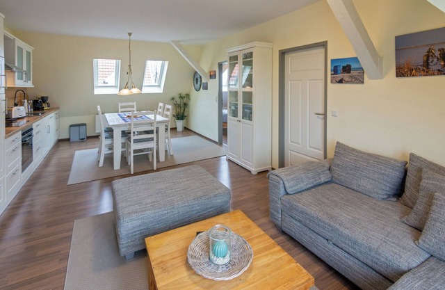Relax and experience nature: your Deichbrise vacation apartment in Dornumersiel!