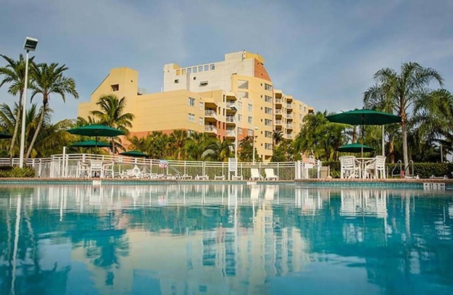 Relax at Vacation Village Resort near Bonaventure Golf Club!