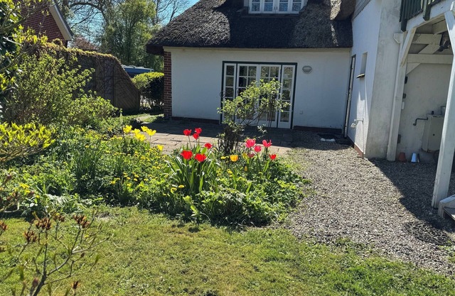 Relax in Martha's garden - your retreat in Oldenswort