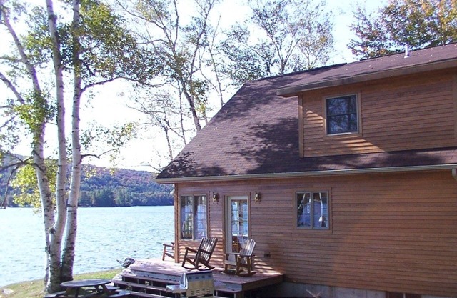 Relax in Peace at this Beautiful Island Pond Lakeside Chalet