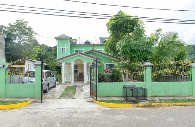 Relax In Sunny Jamaica one of the best and safe home to rent.