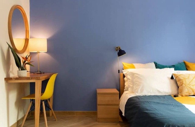 Relax in vibrant San Frediano