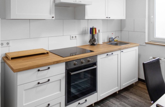 Relax Oasis with 65 inch SmartTV, Kitchen and Balcony