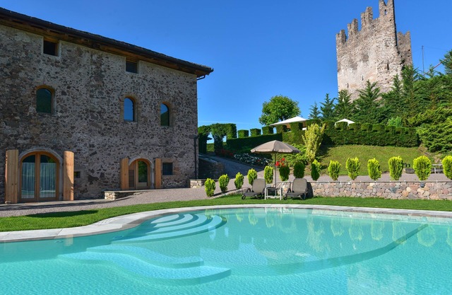Relaxation in nature in entire totally isolated and independent Villa with swimming pool