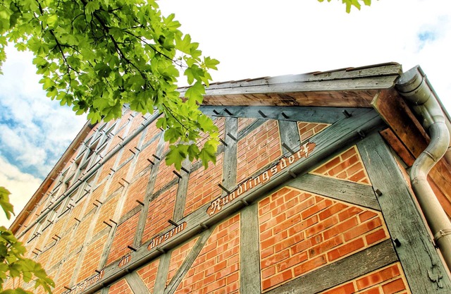 Relaxation in the beautiful Lüneburg Heath - beautiful half-timbered house