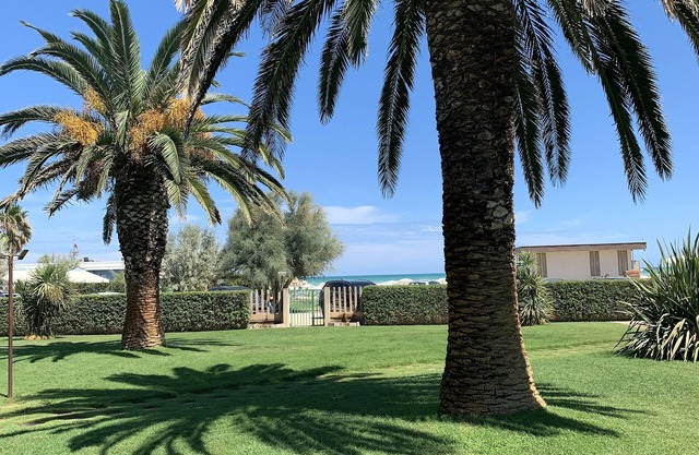 Relaxation right by the sea in Silvi Marina. Dal5al25/06-Dal3al30/07-Dal7al20/08
