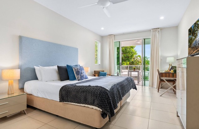 Relaxed City Living Just One Block from the Waterfront