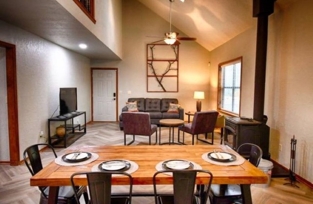 Relaxing/Enjoyable/3 Level home - Lake Tenkiller