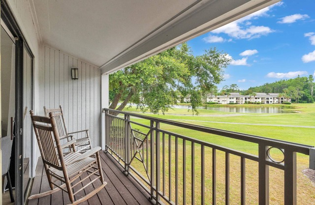 Relaxing Golf & Tennis Studio w/Scenic Views, Patio, & Easy Access to Top Attractions – Book Now!