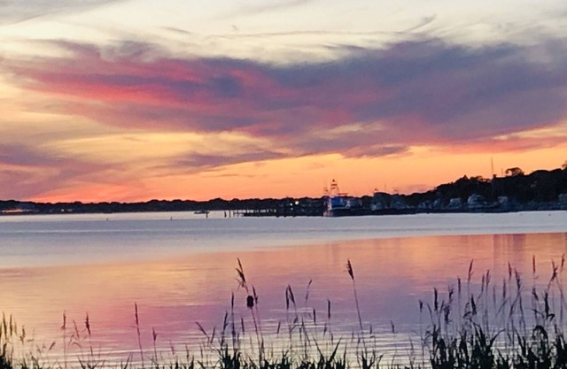 Relaxing Lake Montauk Retreat