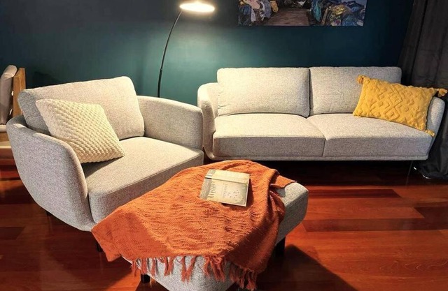Relaxing One Bedroom in the heart of Broadbeach - CAFE onsite - FREE Parking-Pool-Tennis-Sauna