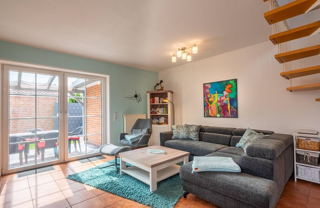 Relaxing time out in Norden: Dream vacation apartment with garden and sauna