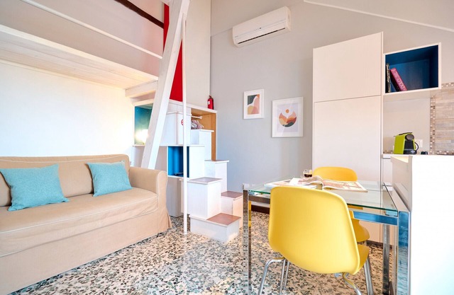 RELSTAY | Washington Street | Panoramic Loft
