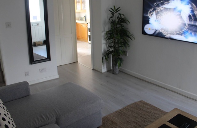 Remarkable 2-Bed House in Sutton Coldfield