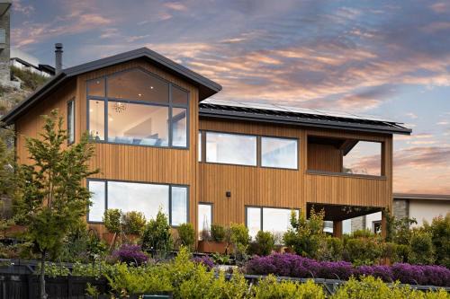 Remarkable River Retreat