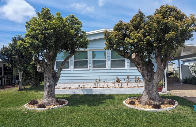 Remodeled 2-bedroom home with WiFi, patio in West Melbourne