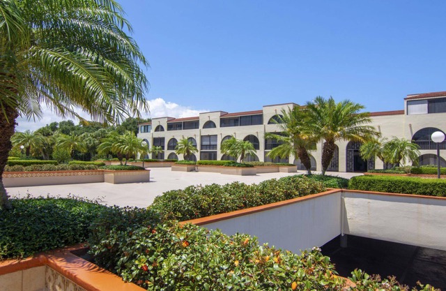 Remodeled Beach Condo