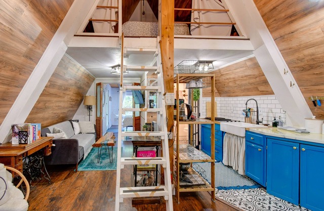 Remodeled Cottage Near Olympic National Forest!