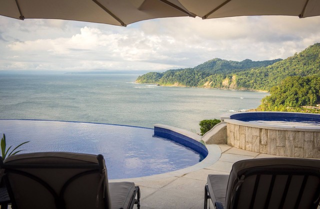 Remodeled Home w/Pool, Incredible Views