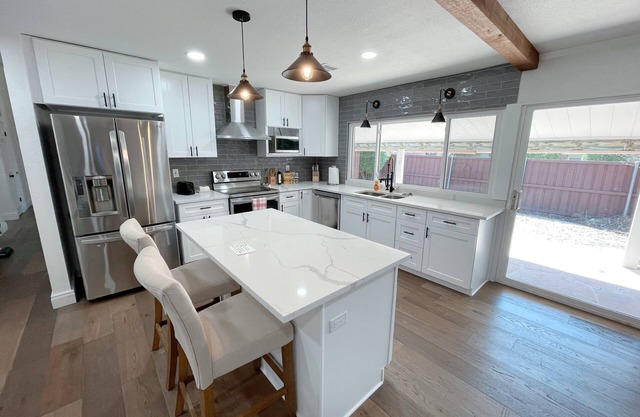 Remodeled ranch home In the heart of west PLANO