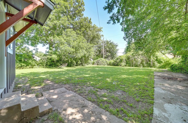 Remodeled Tulsa House w/Yard ~ 4 Mi to Downtown!