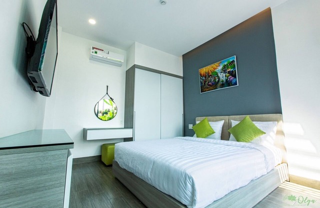Remodelled Two Bedroom apartment with Balkony