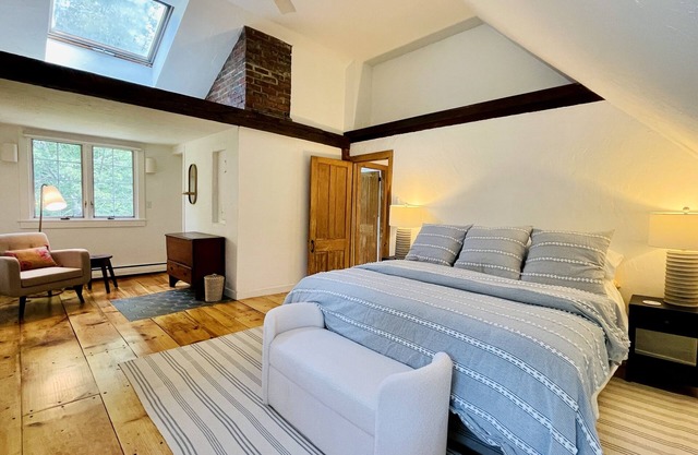 Renovated 19th century farmhouse with swimming pond in private, bucolic setting