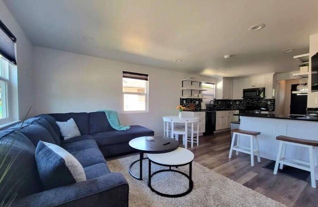 Renovated 3 bed, Bremerton