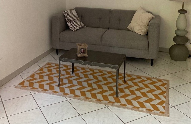 Renovated 37m2 studio, quiet, near downtown, parking, terrace, cleaning included