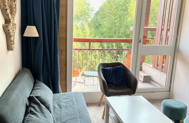 Renovated apartment near resort center with balcony