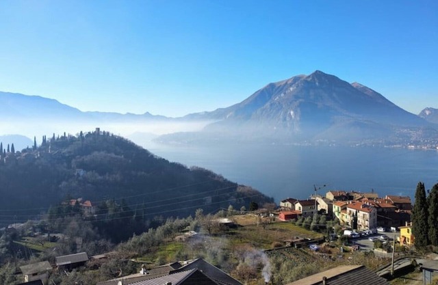 Renovated, amazing lake view