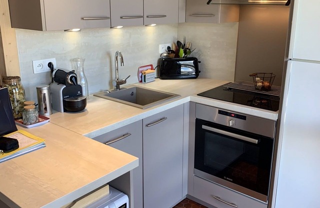 Renovated apartment in the center of the resort with a beautiful view