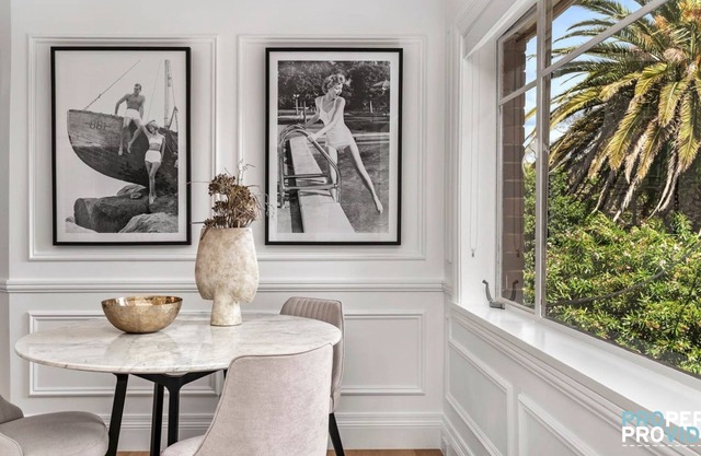 Renovated Apartment Five Minutes to Ferry