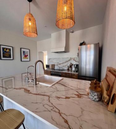 Renovated cinema town house in Comares